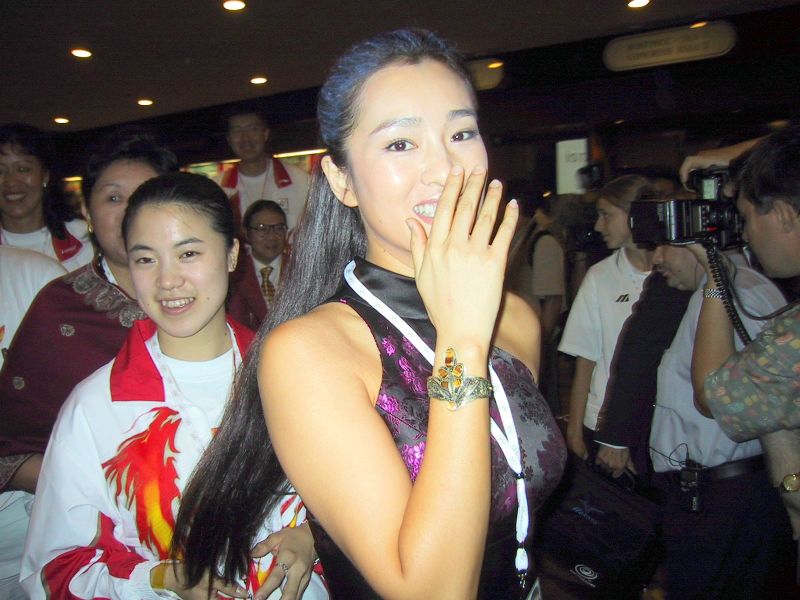 Gong Li in Moscow 2001