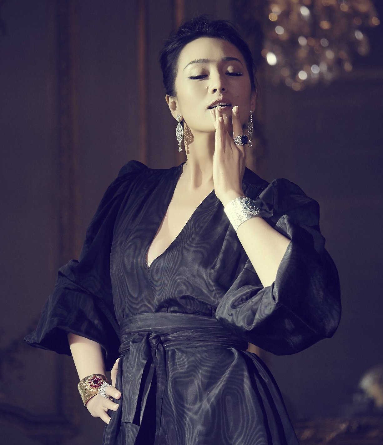 Gong Li · Piaget